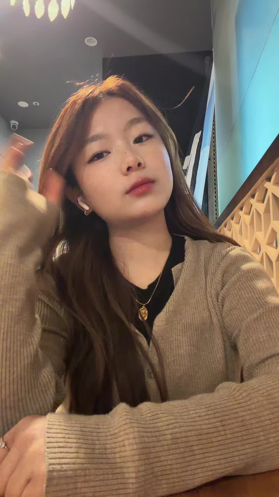 @️
