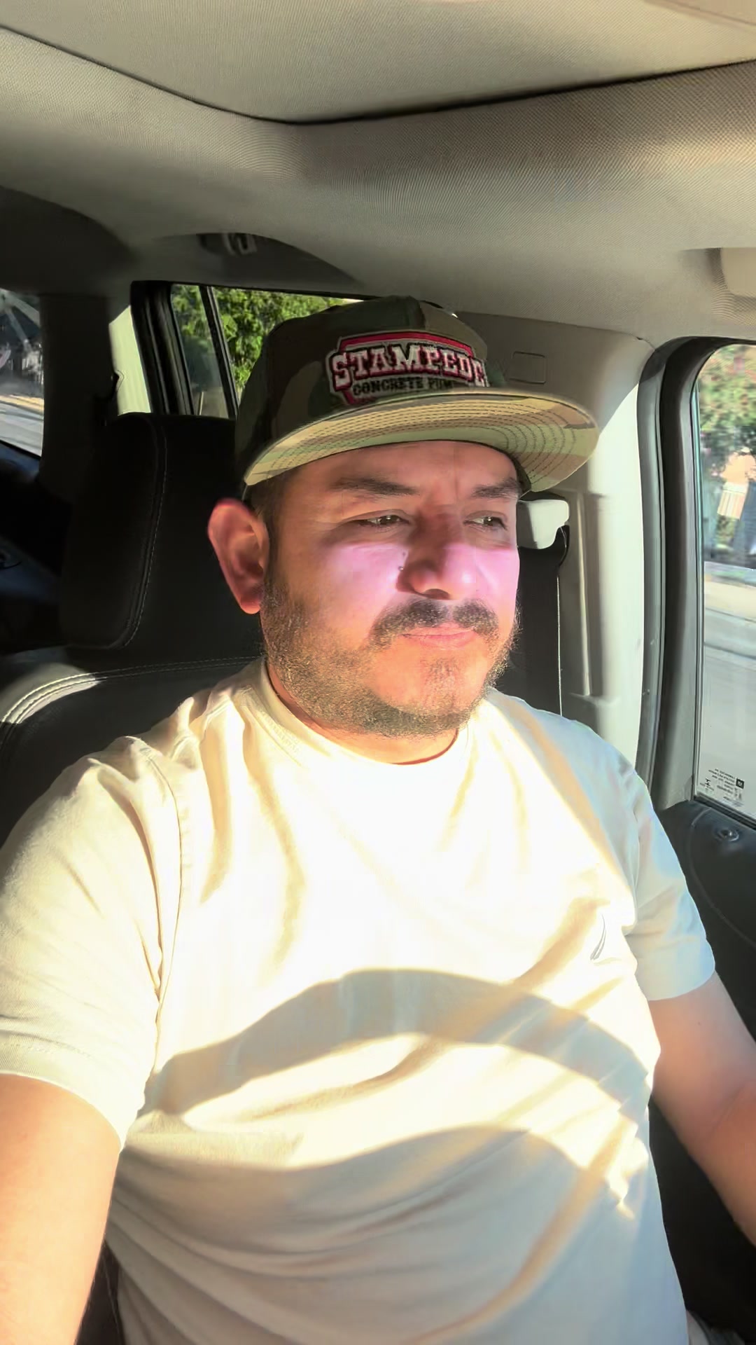 @Christian Saavedra