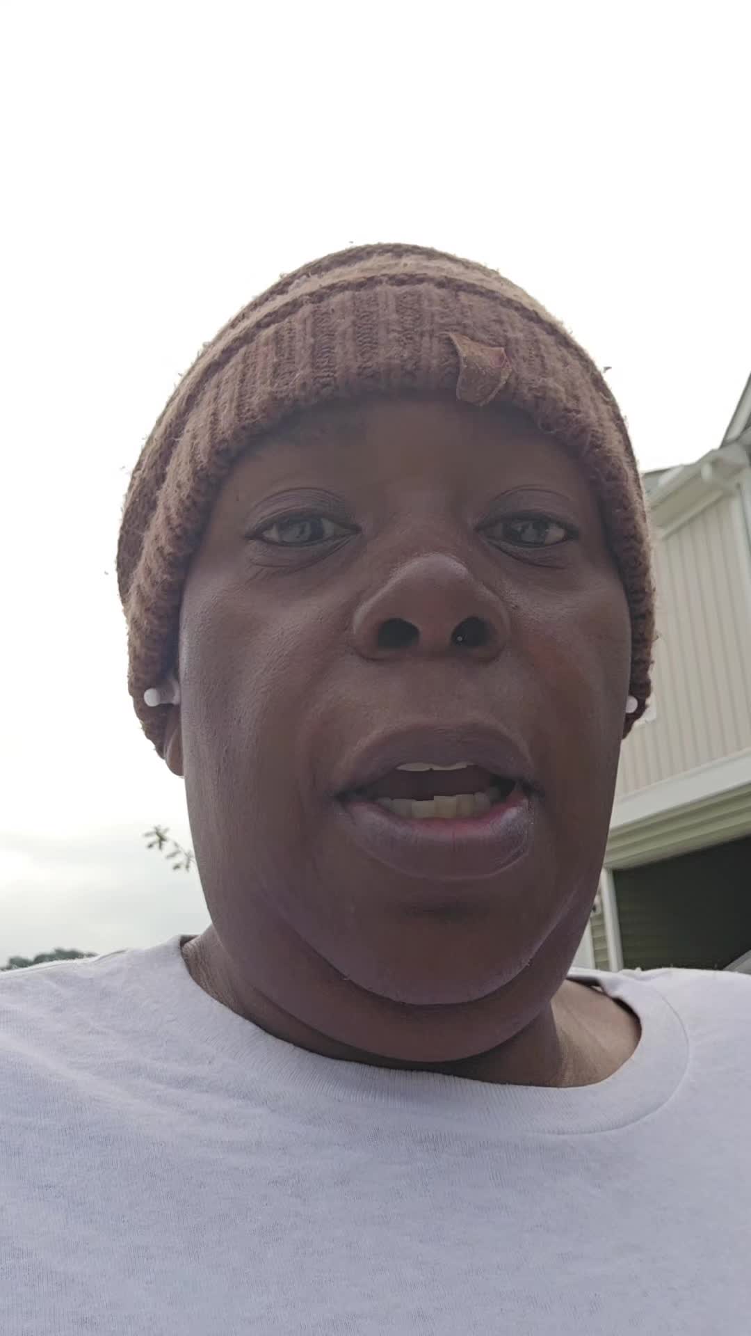 @toniaDaniels5052