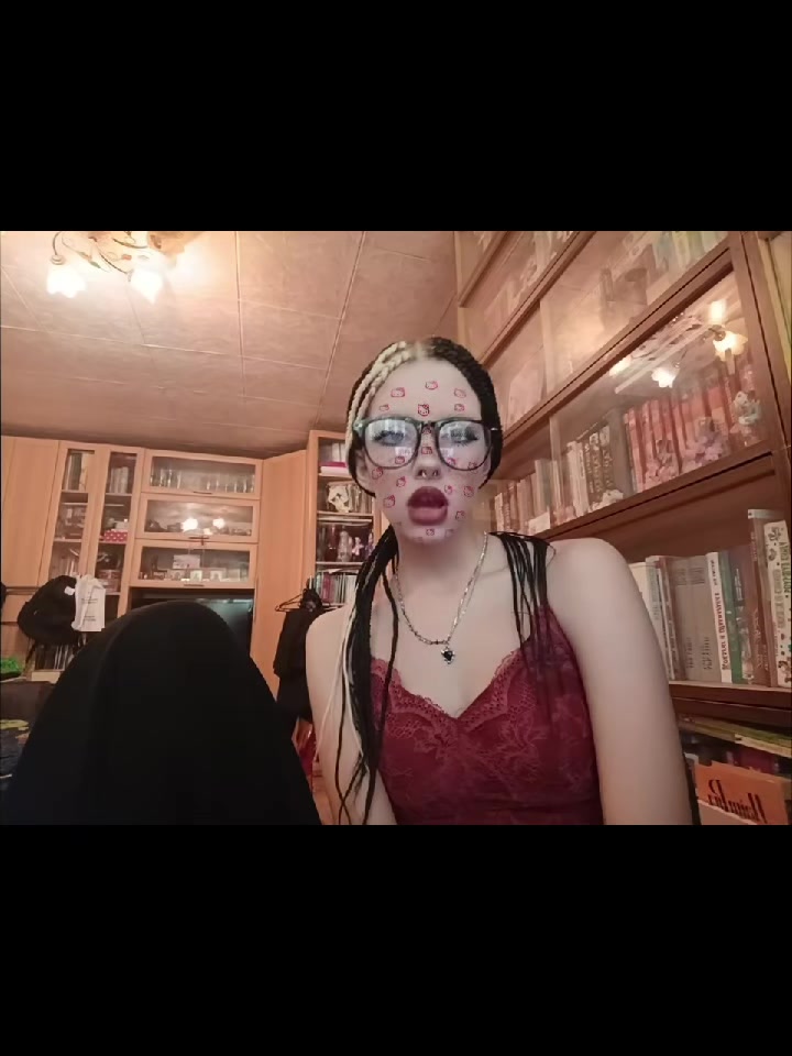 @кто я?👹