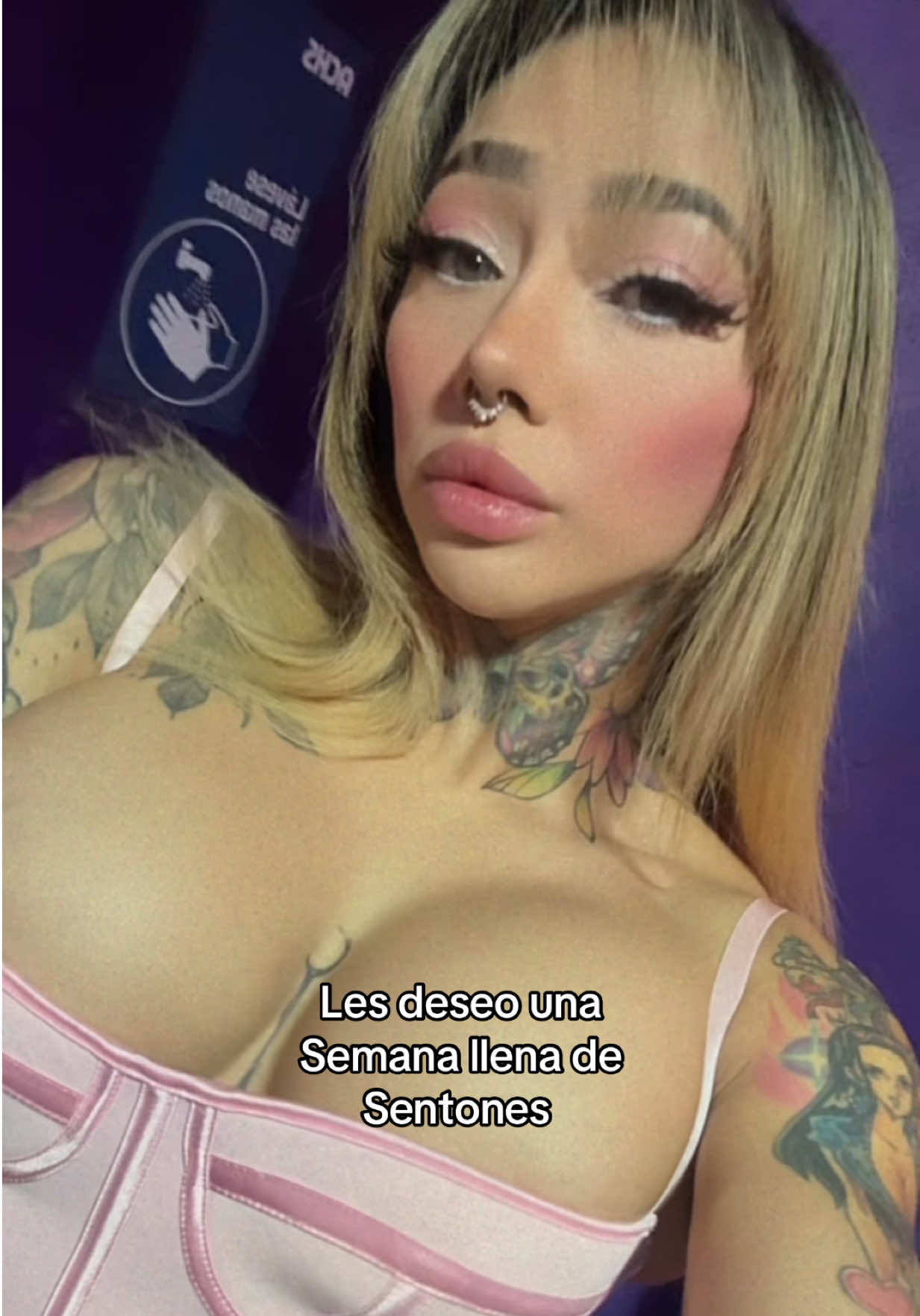 @Amandarossepinkfox