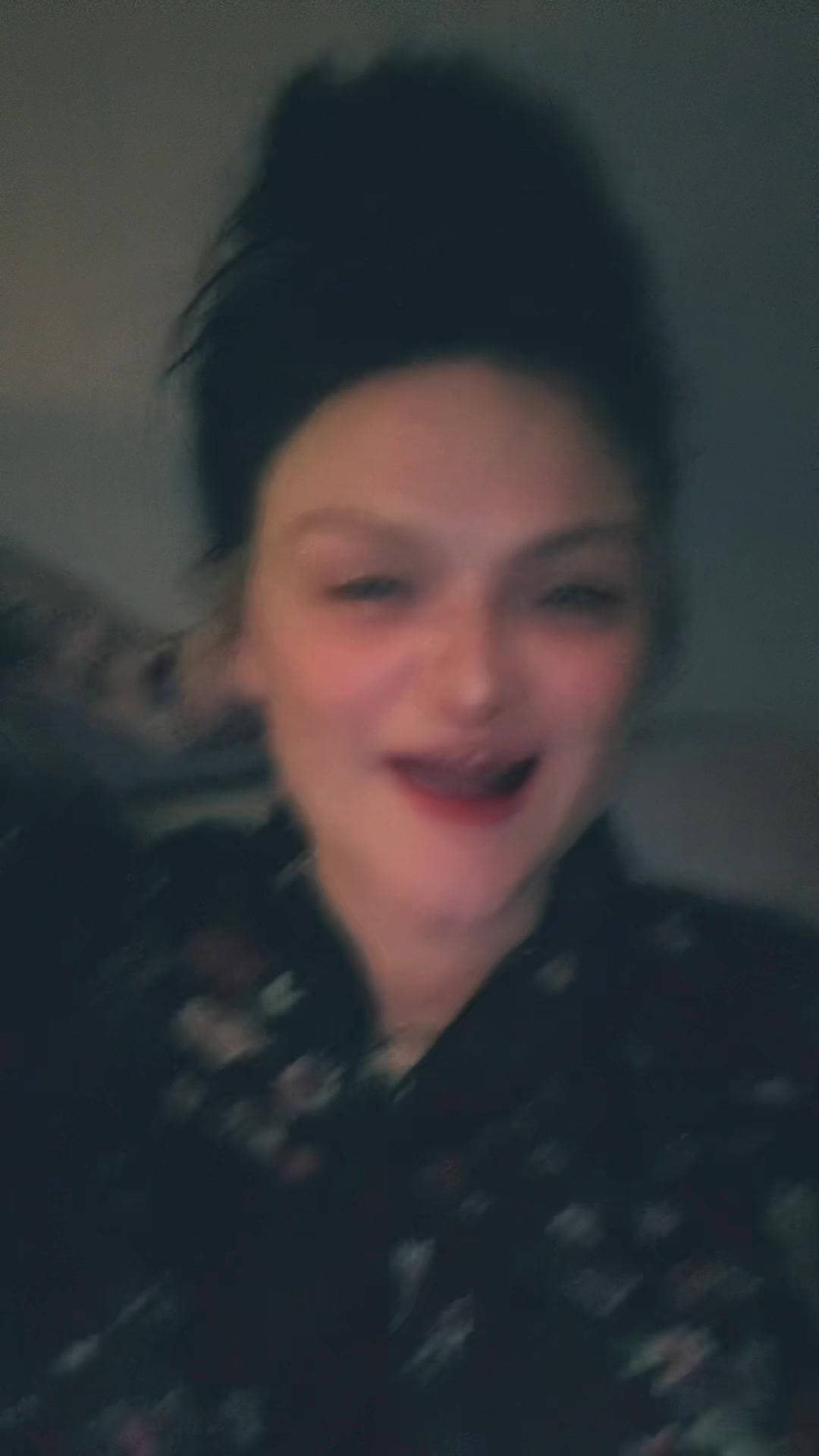 @Bluebeeeemcfly🫐🖤🦩