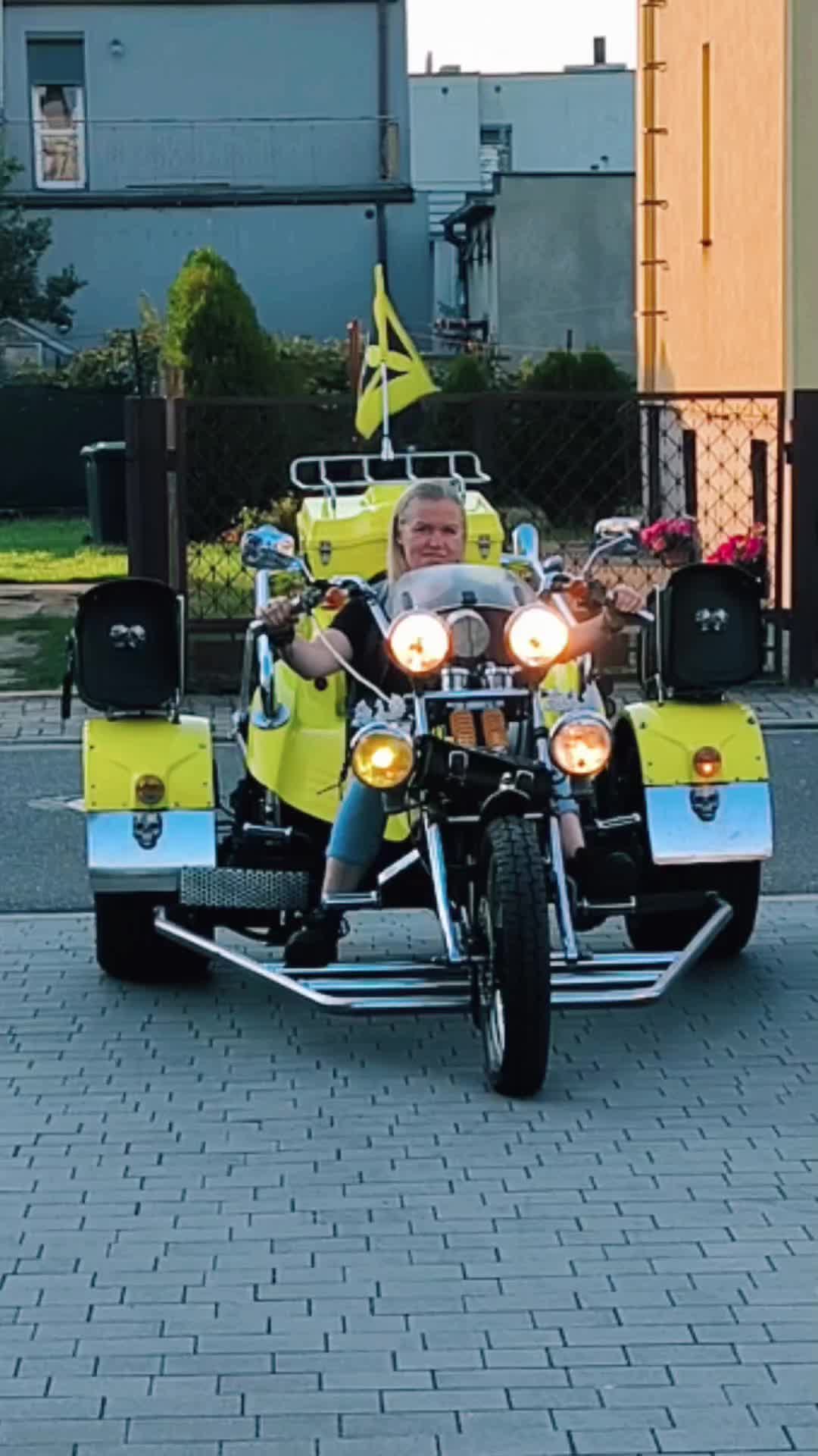 @M .jak .Moto