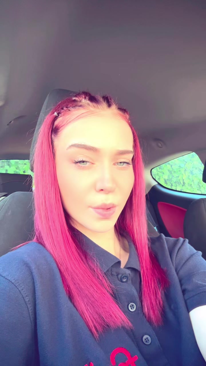 @noviamarianna