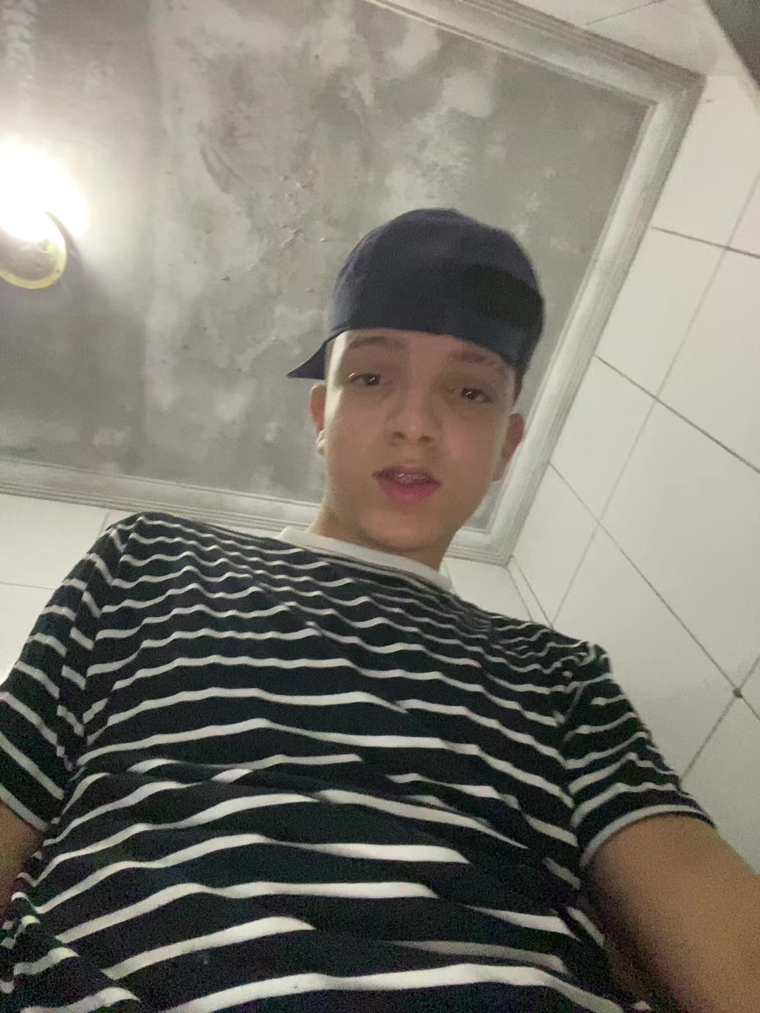 @MENOR VH👑