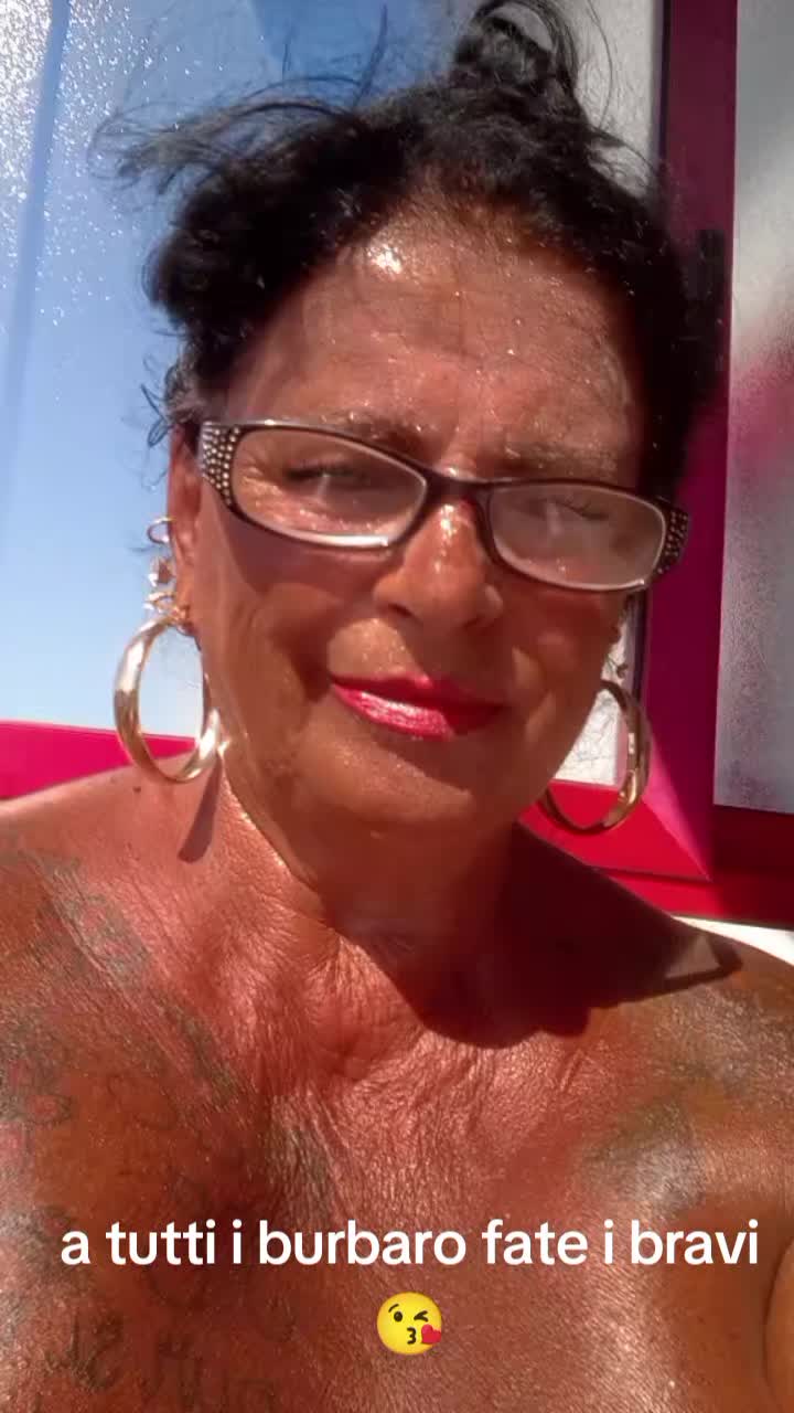 @annadesantis634