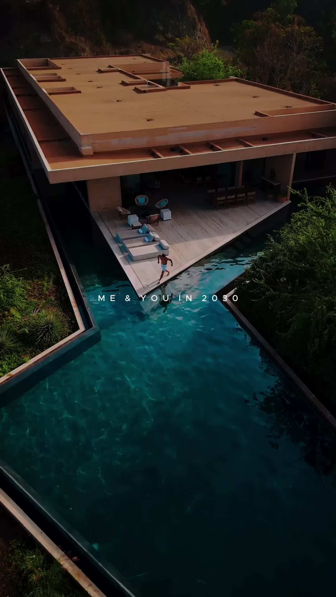 @Infinite.Luxe
