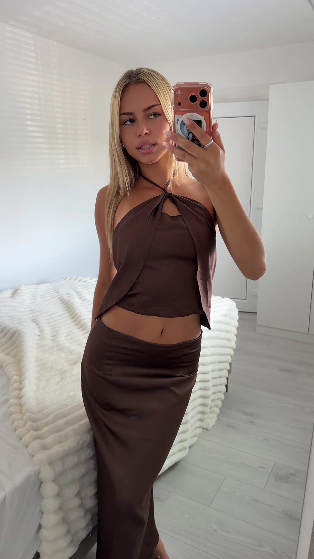 @Minela
