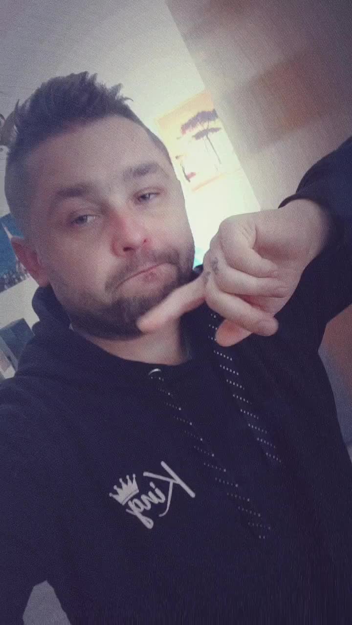 @Crazy🇵🇱🇩🇪 King 👑 Grześ 😎