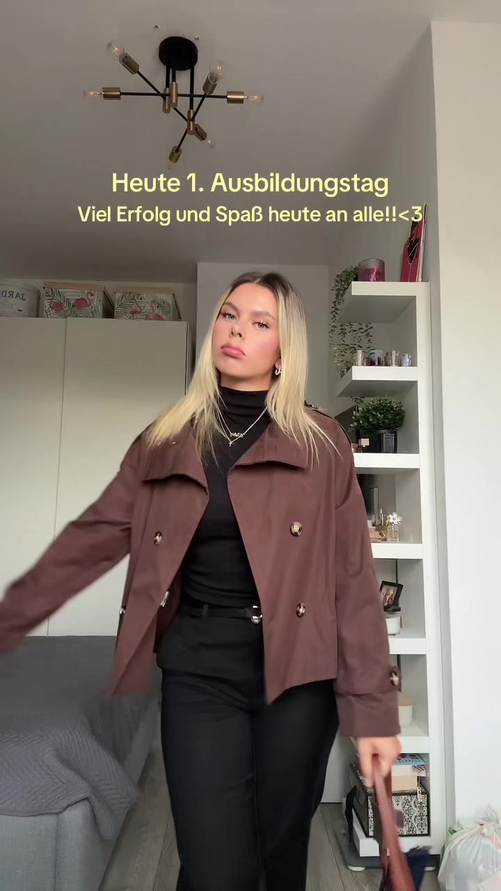 @elena