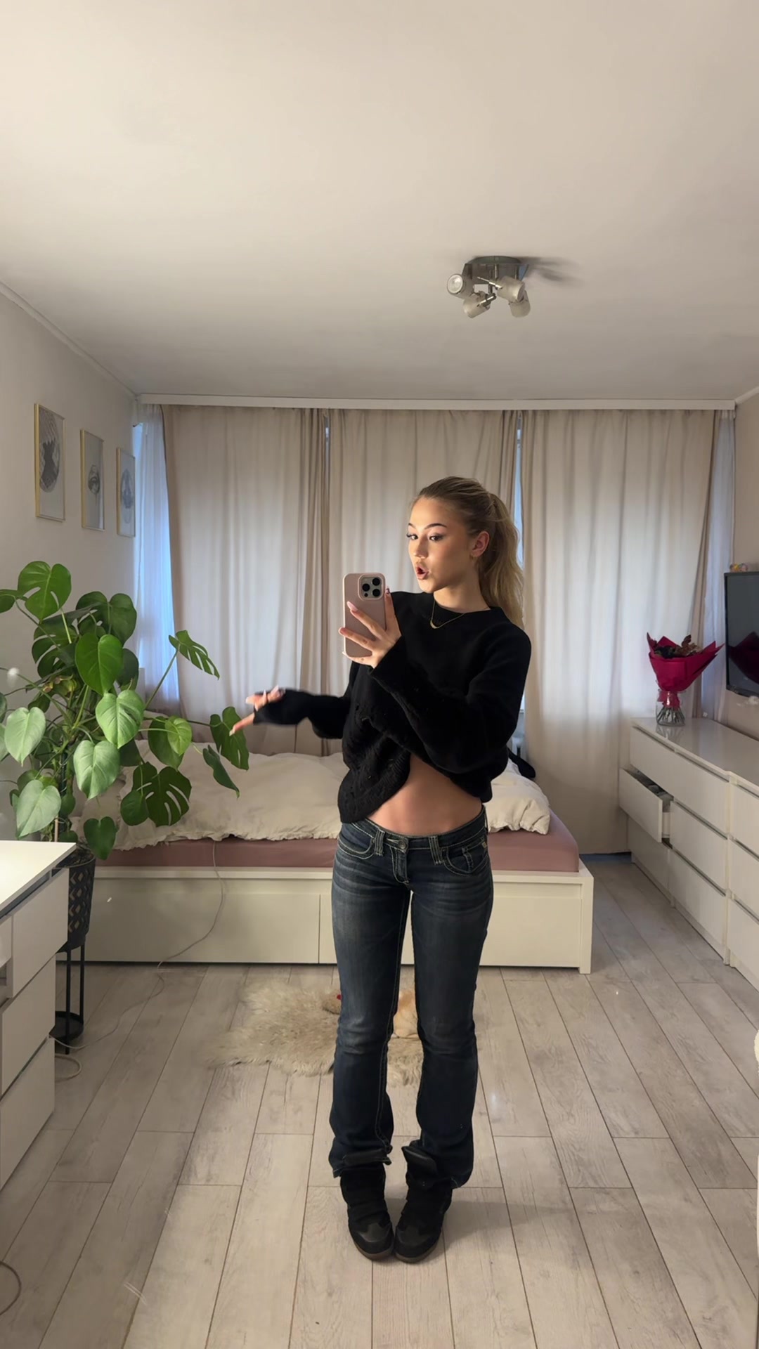 @❧
