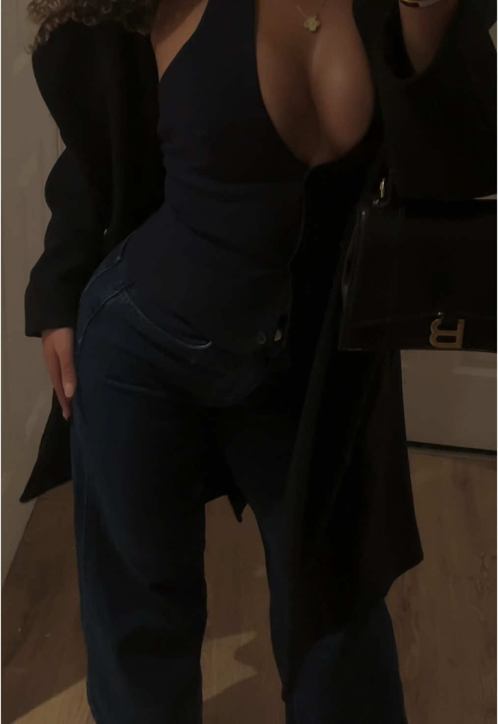 @𝒮.