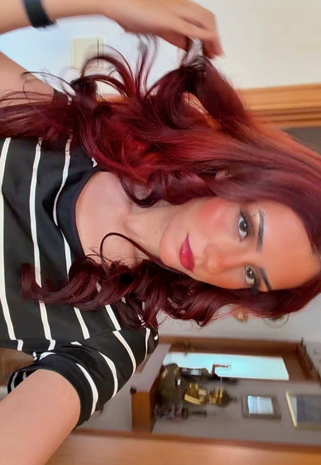 @inês