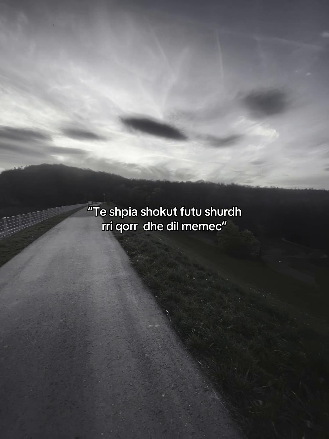 @𝐂𝐚𝐥𝐥 𝐌𝐞 𝐓𝐨𝐧𝐢