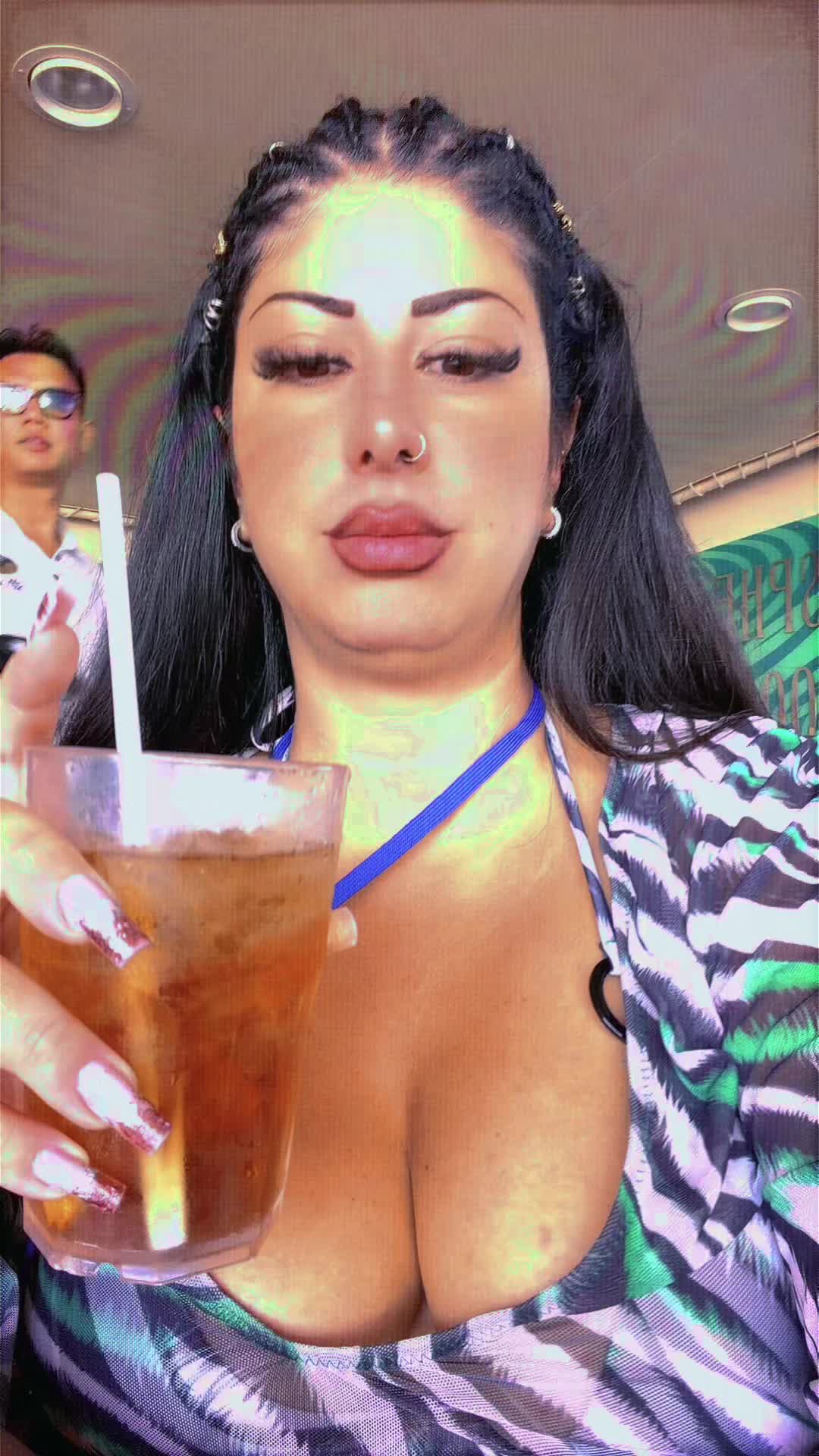 @Kiara💜💣