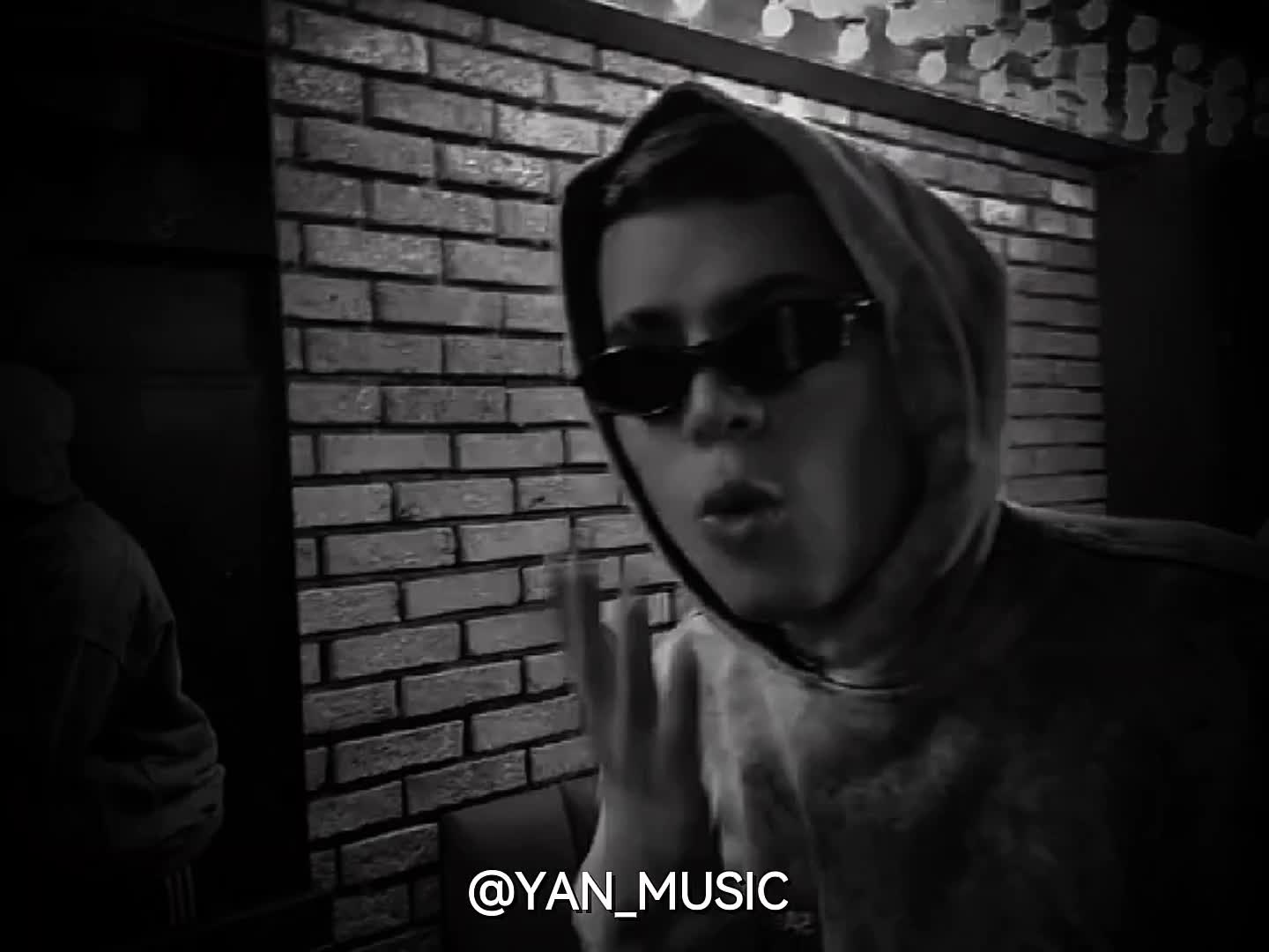 @YAN