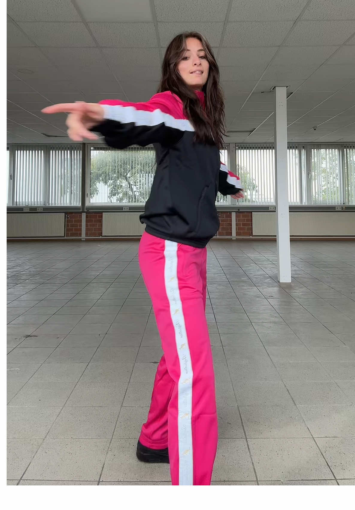@𝐍𝐎𝐎𝐌𝐒𝐒🦘