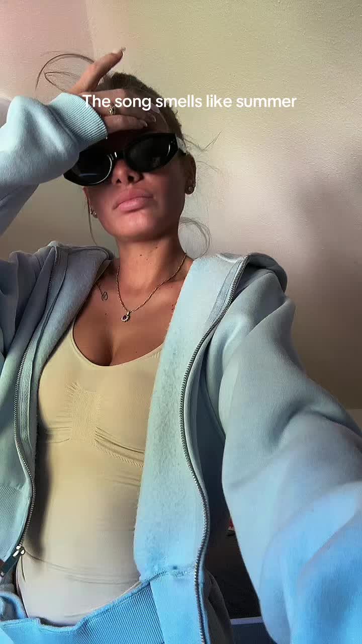 @em4ly_26