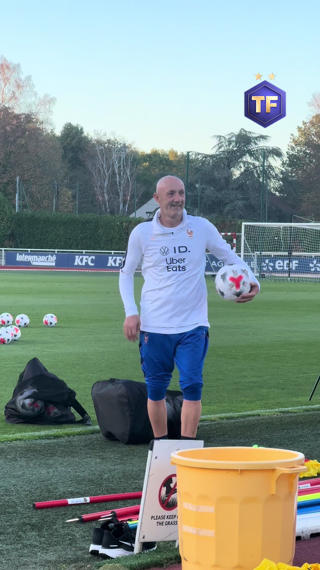 @Telefoot