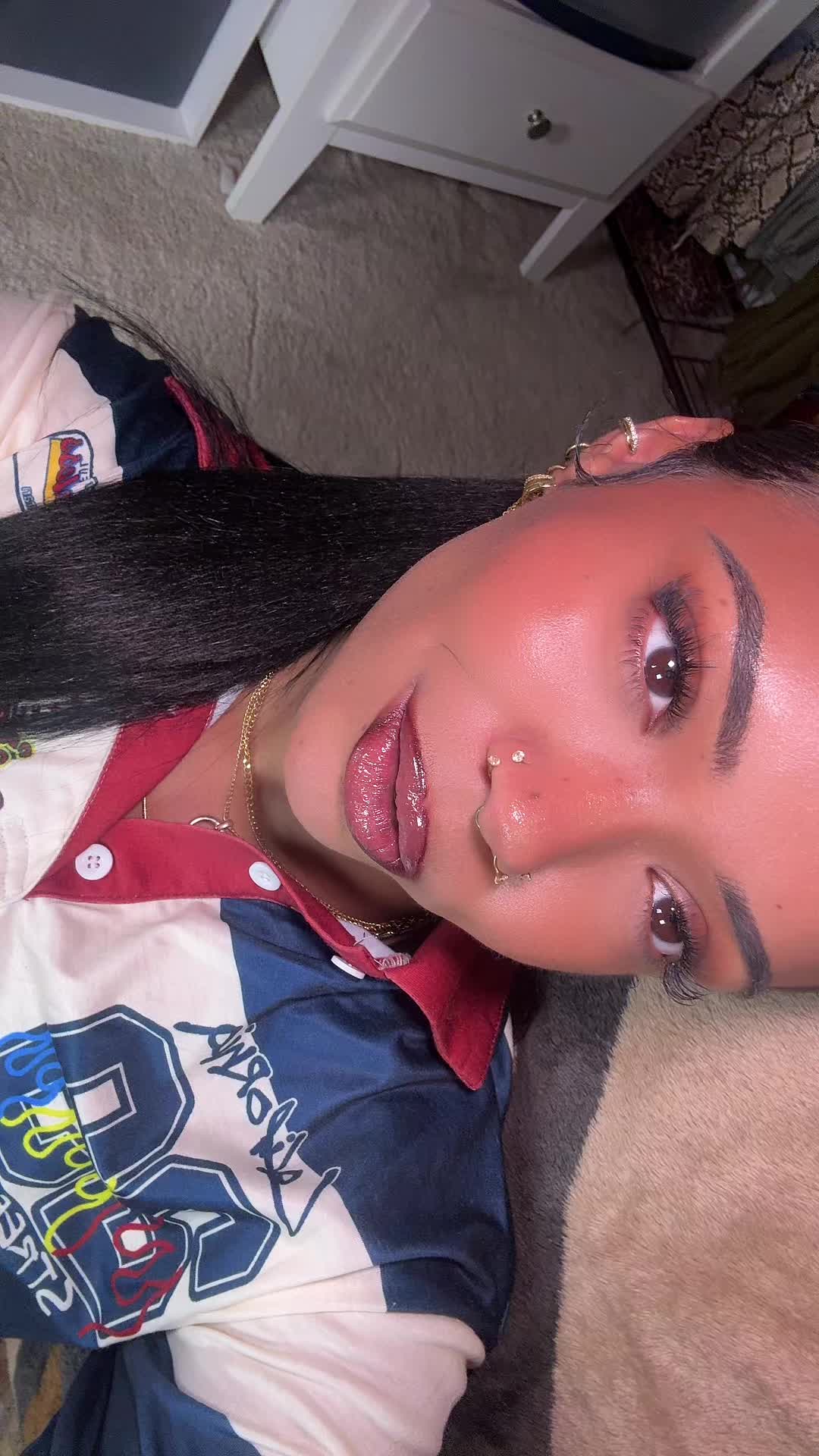 @𝔐𝔬𝔬𝔫𝔠𝔥𝔦𝔩𝔡