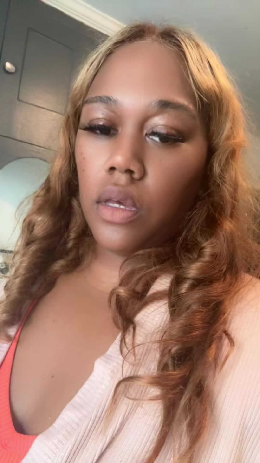 @The_Real_Lo