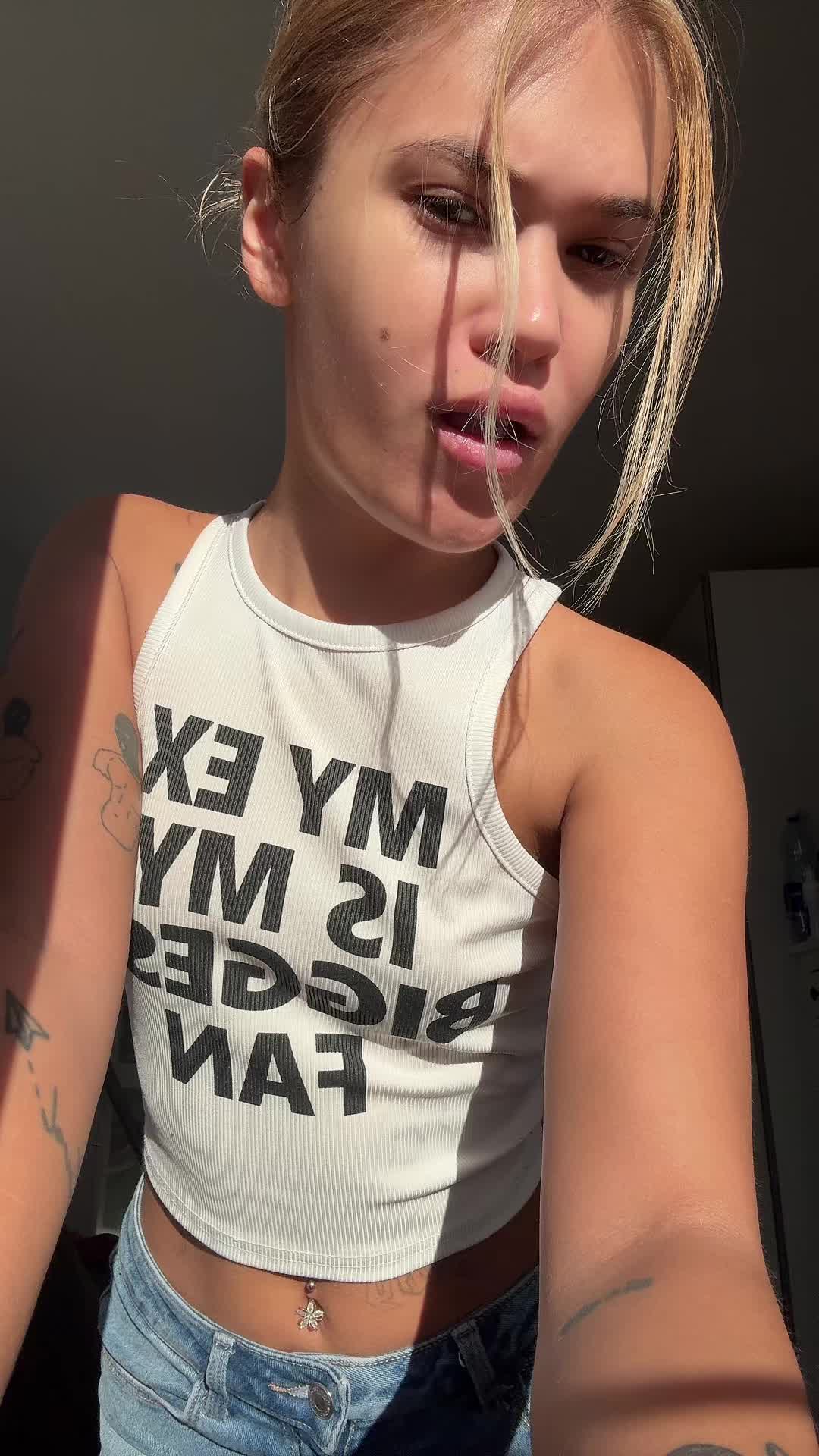 @Laviebelly
