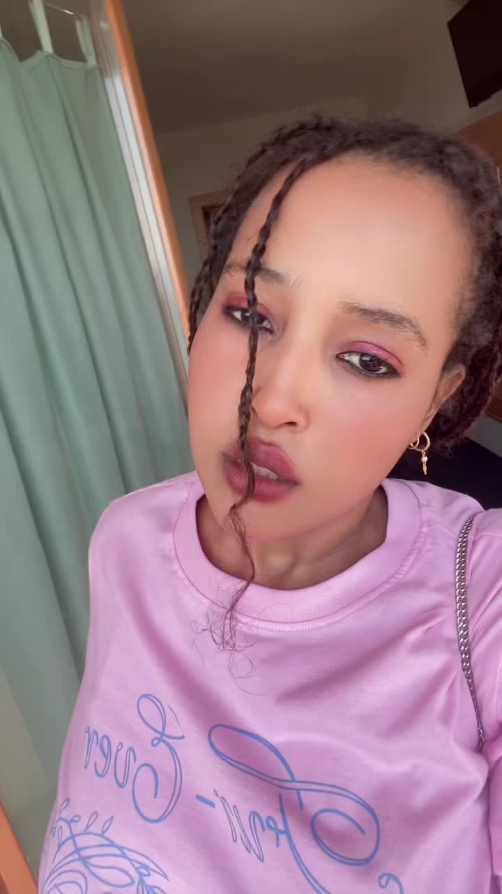 @Amiira🥀