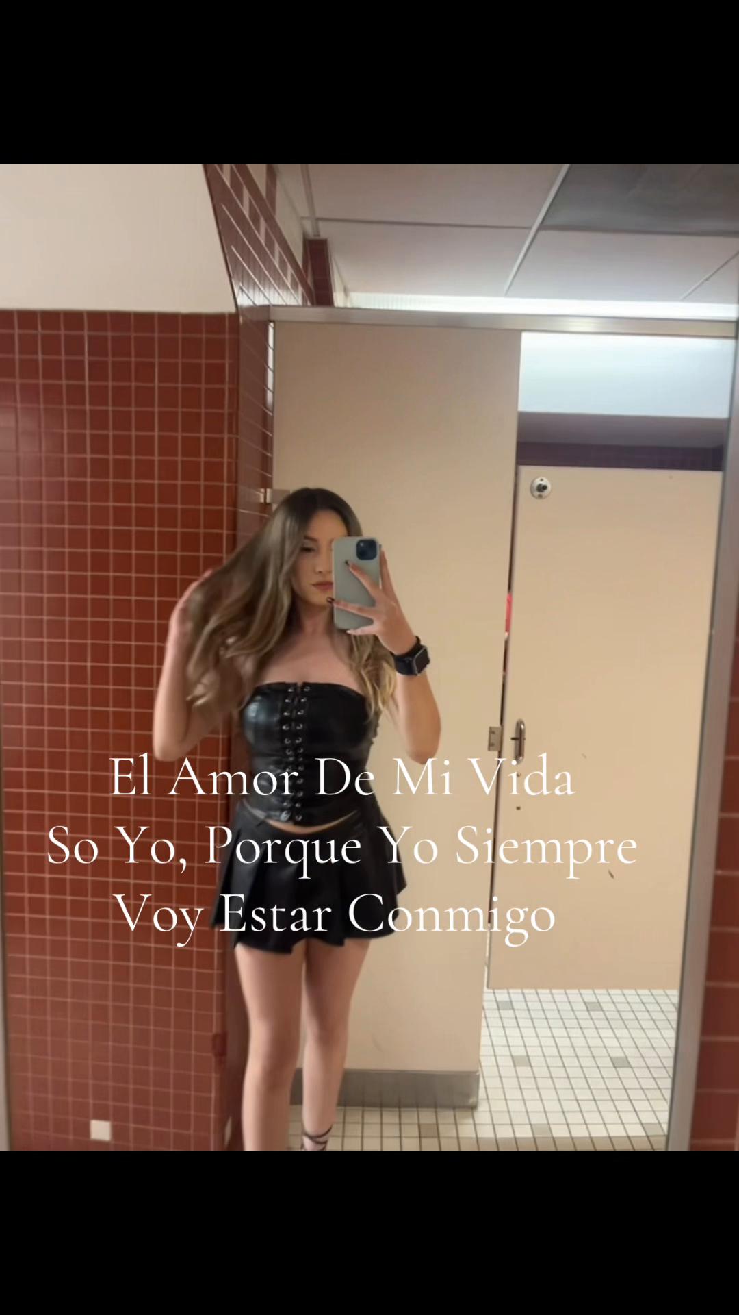 @Celyy