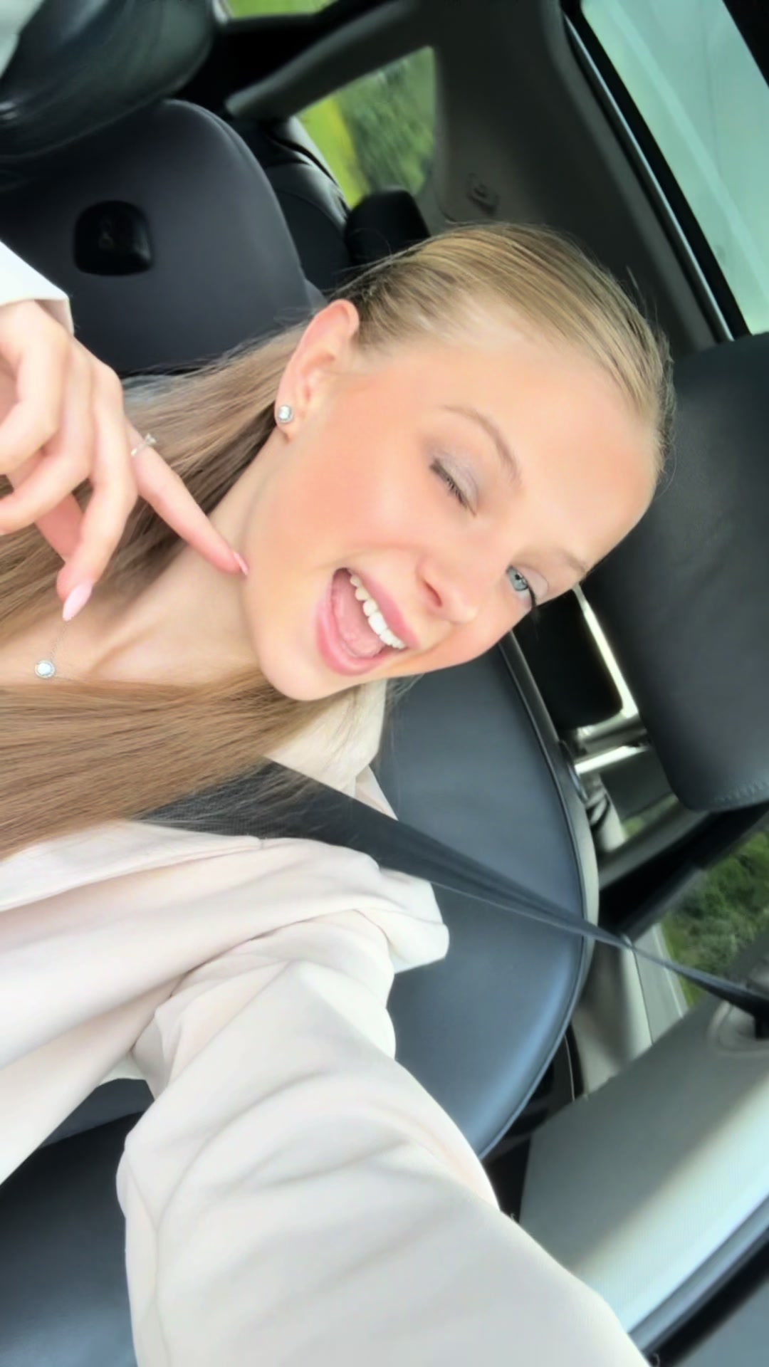 @Vivien