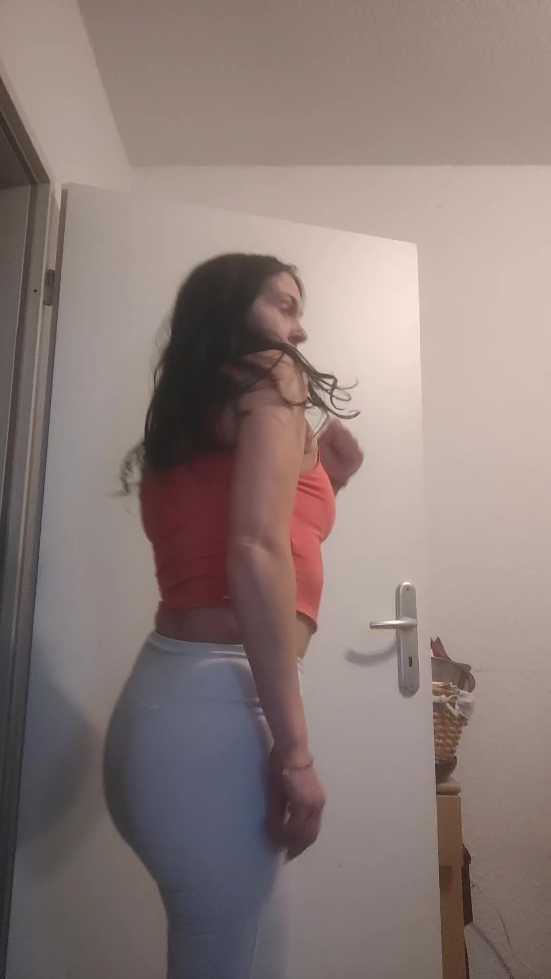 @Debbi
