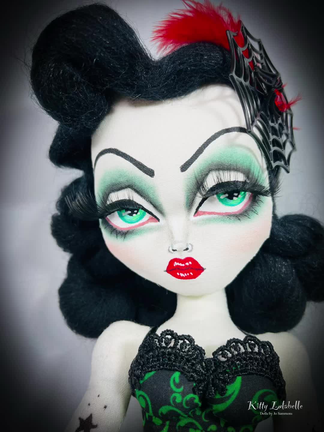 @damnatodolls