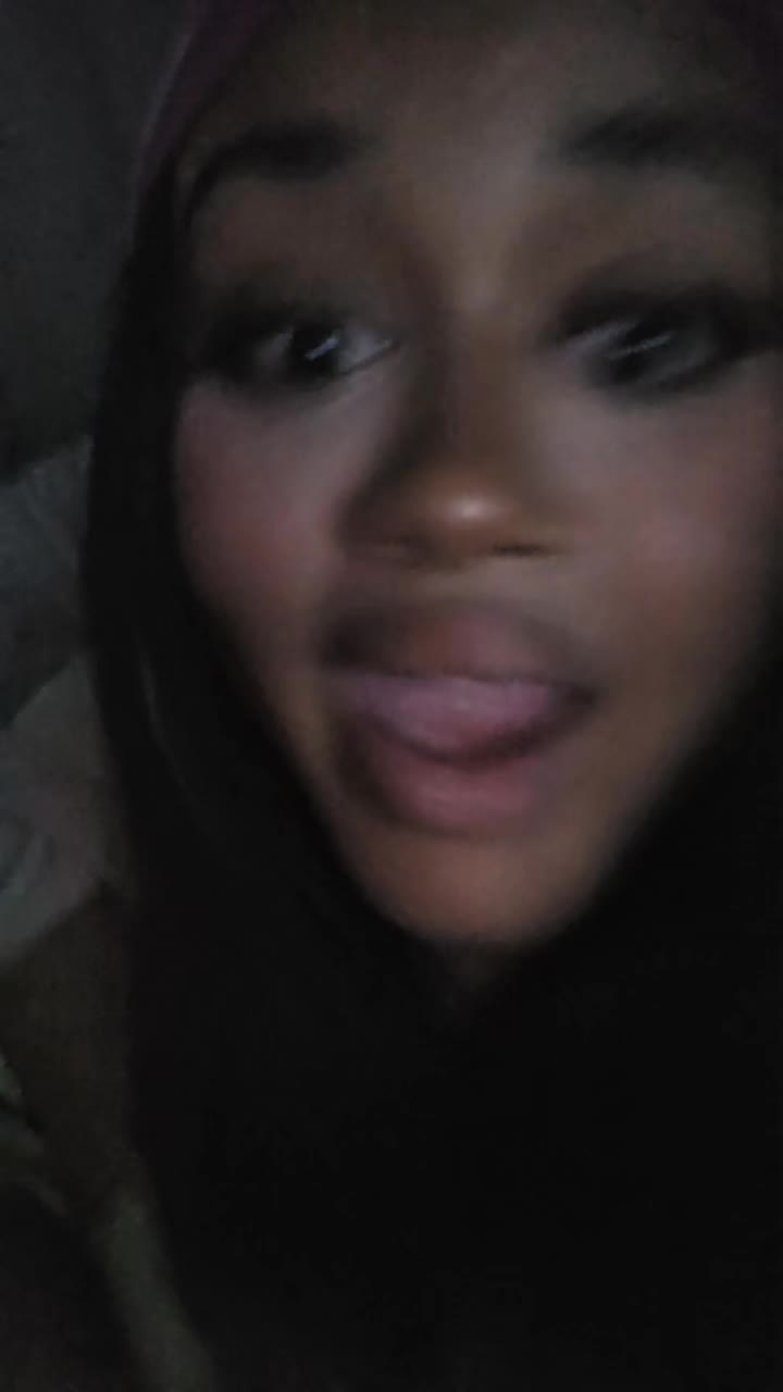 @Ayoko