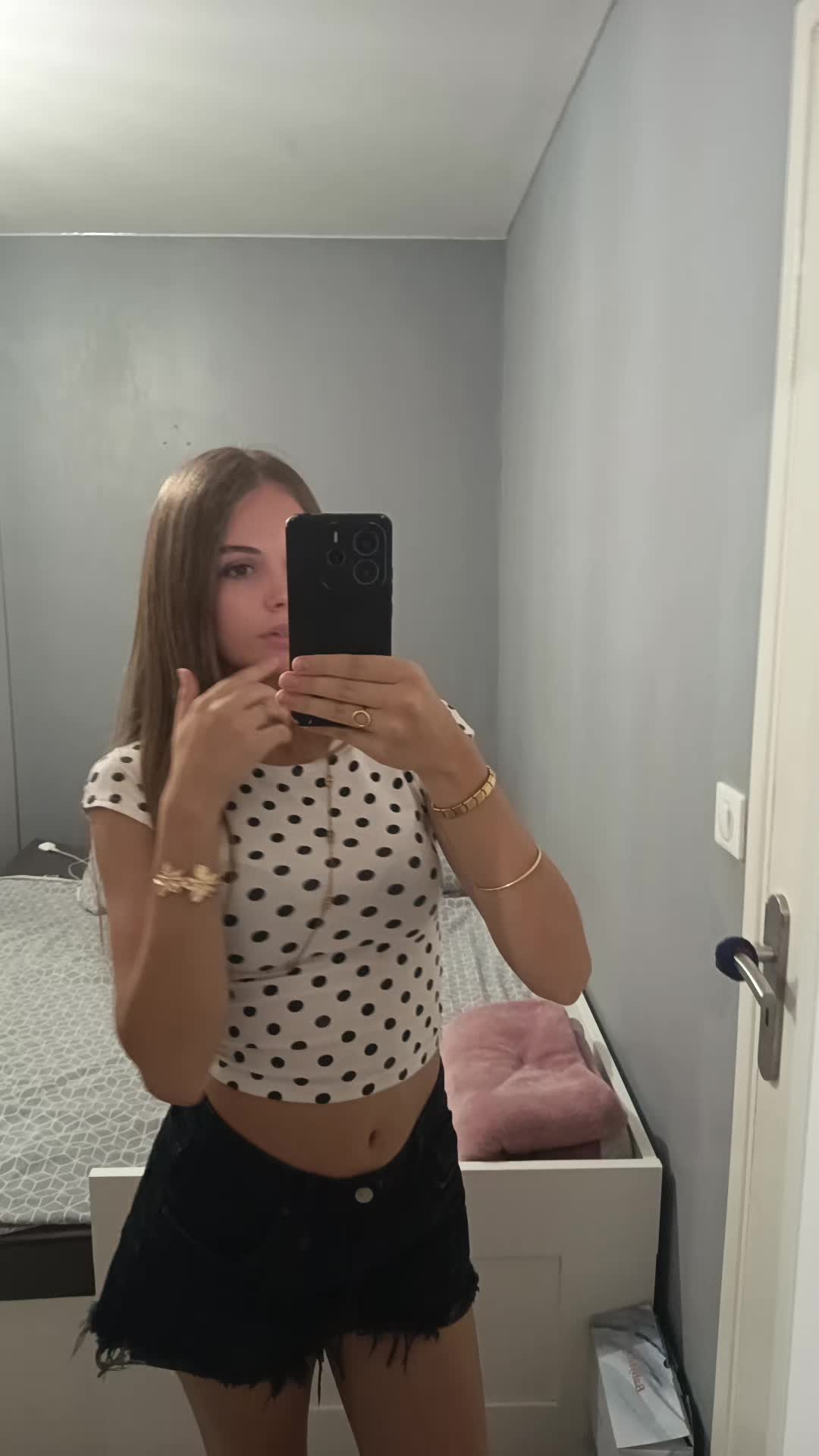 @charlotte_tmn18