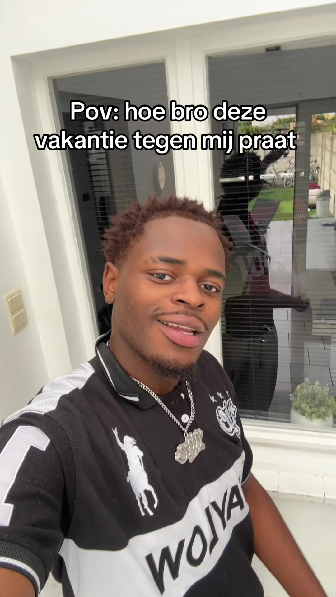 @B9