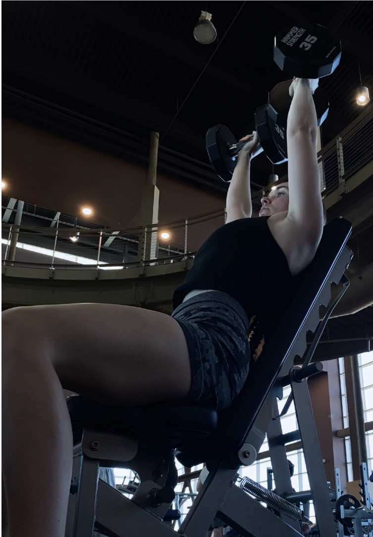 @laurenbeth 🤱🏻🏋🏻♀️📚