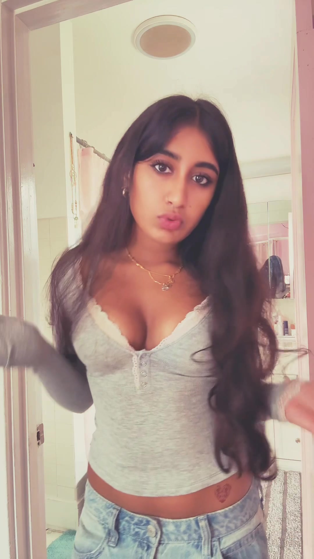 @🪷