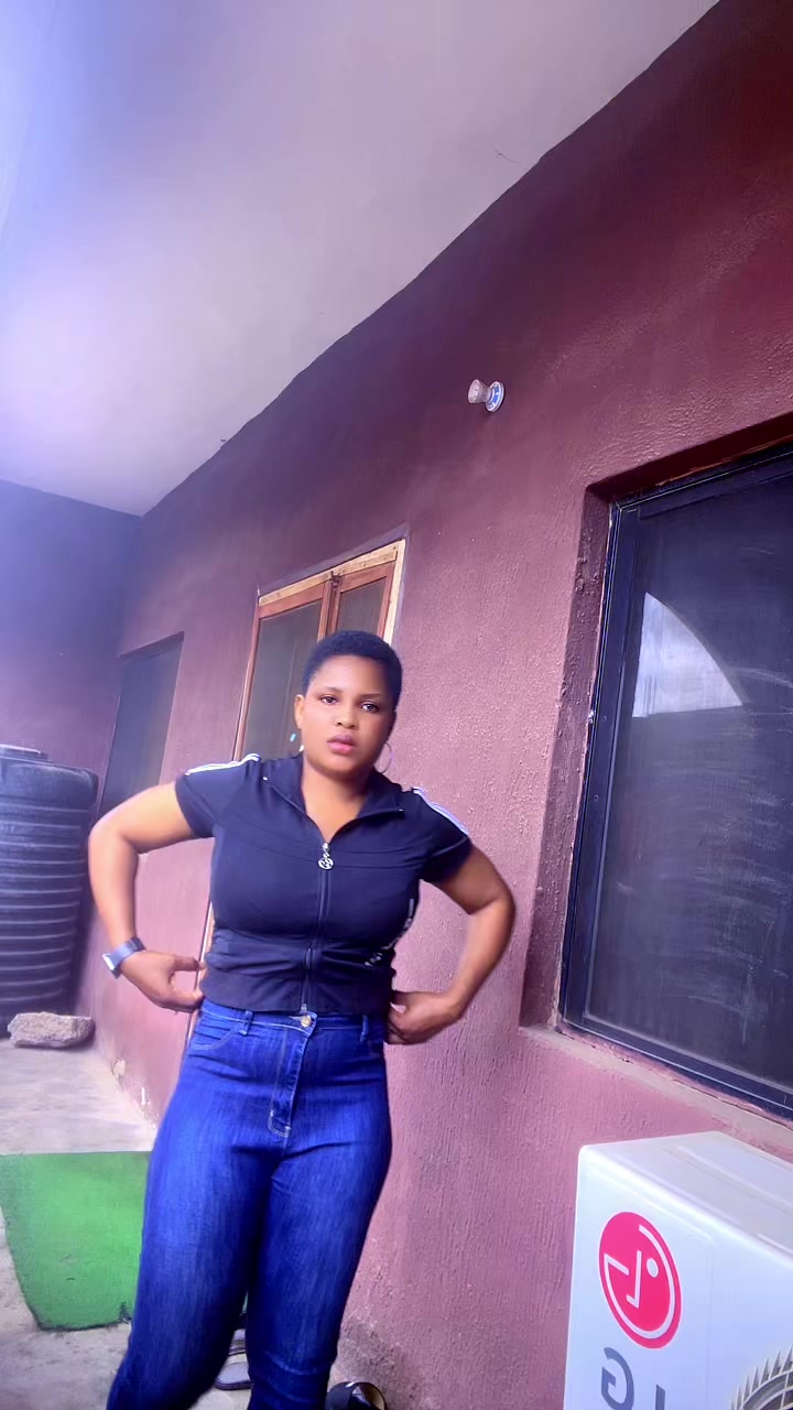 @&Egrave;k&uacute;nol&aacute; ❤️ (WAKA J&Eacute;J&Eacute;)