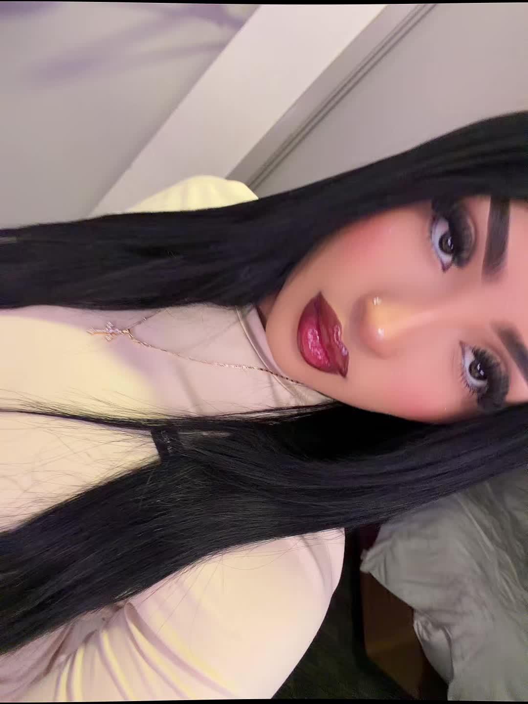 @Alexandra López