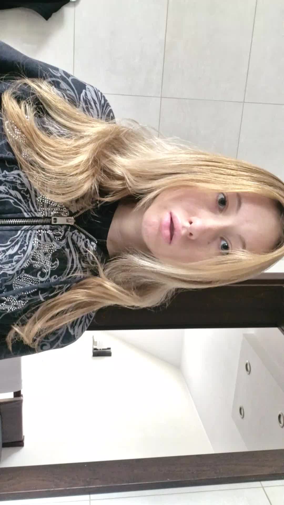 @amelianital
