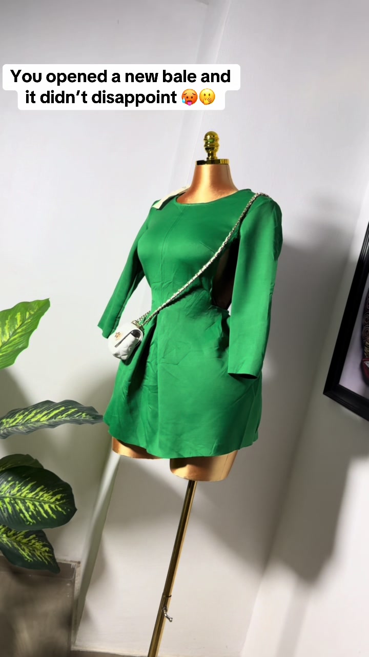 @Chrystal_thriftwears