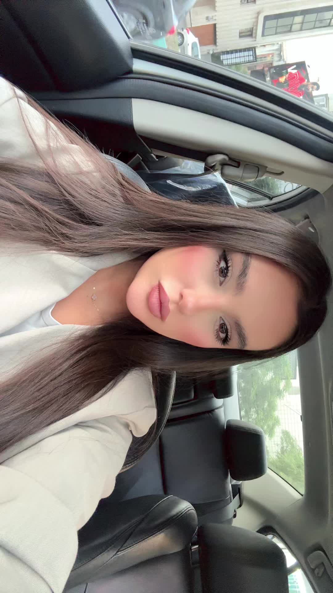 @sarah.montazer