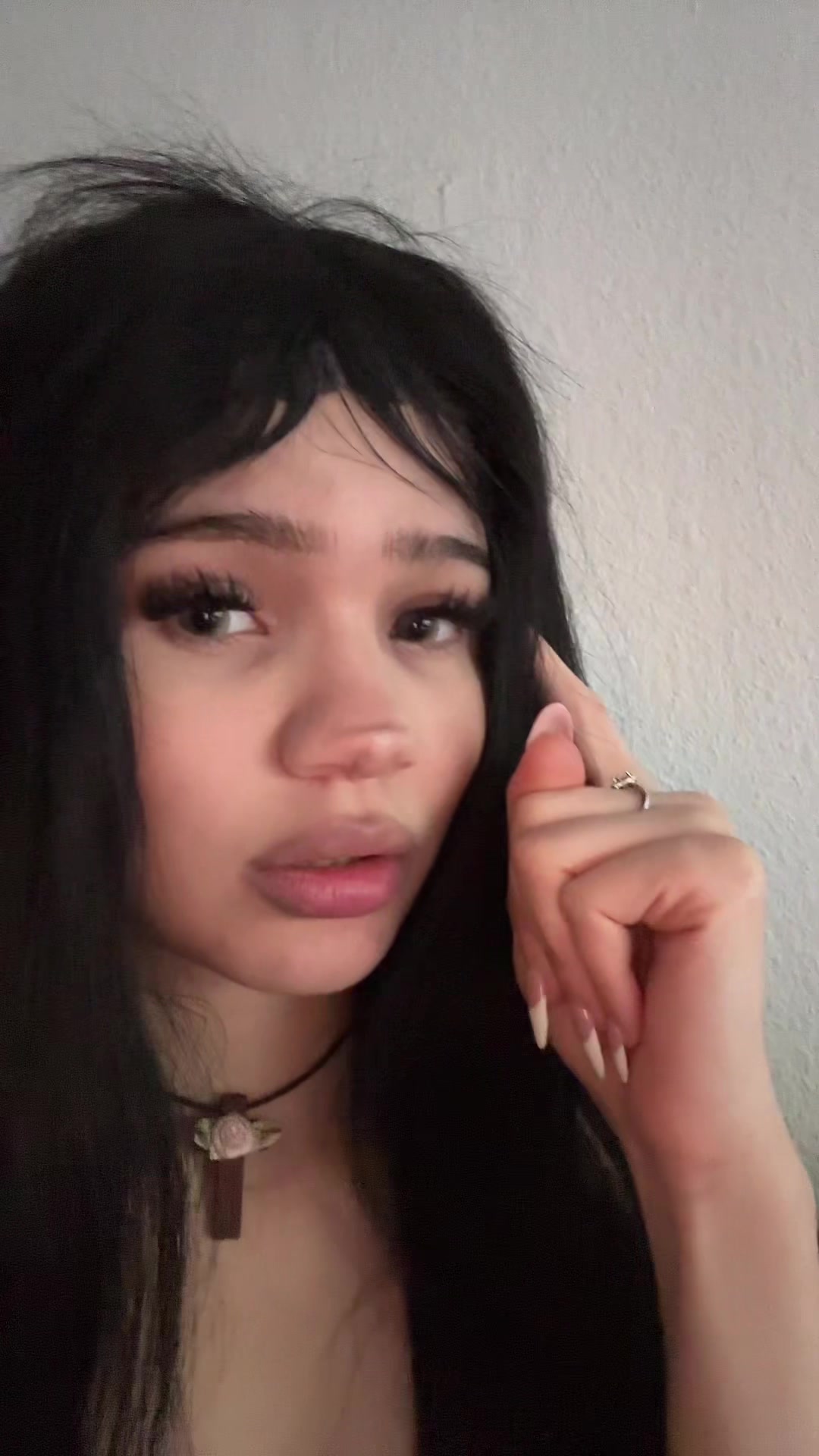 @️