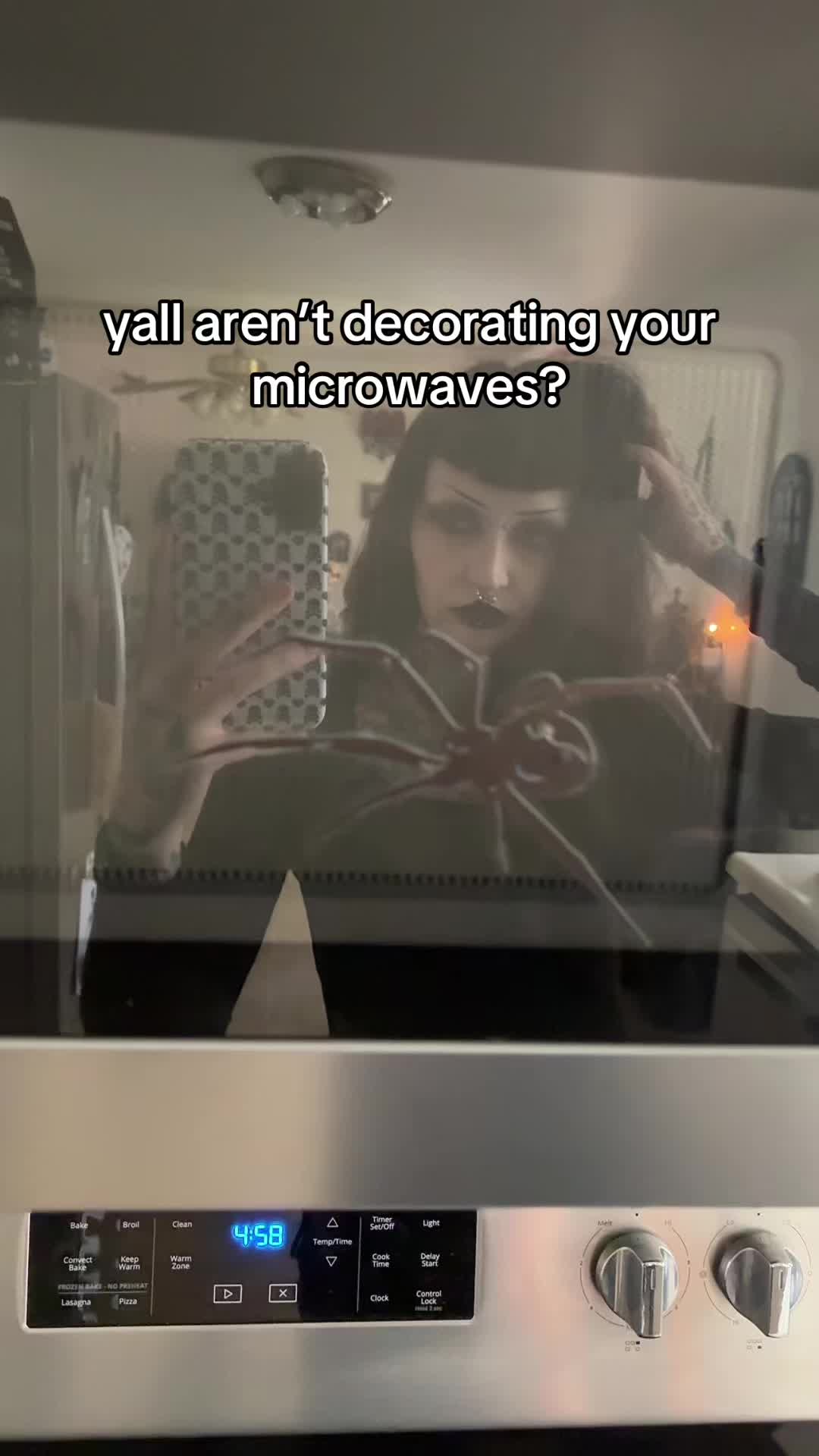 @☠︎︎HORRORHAILEY☠︎︎