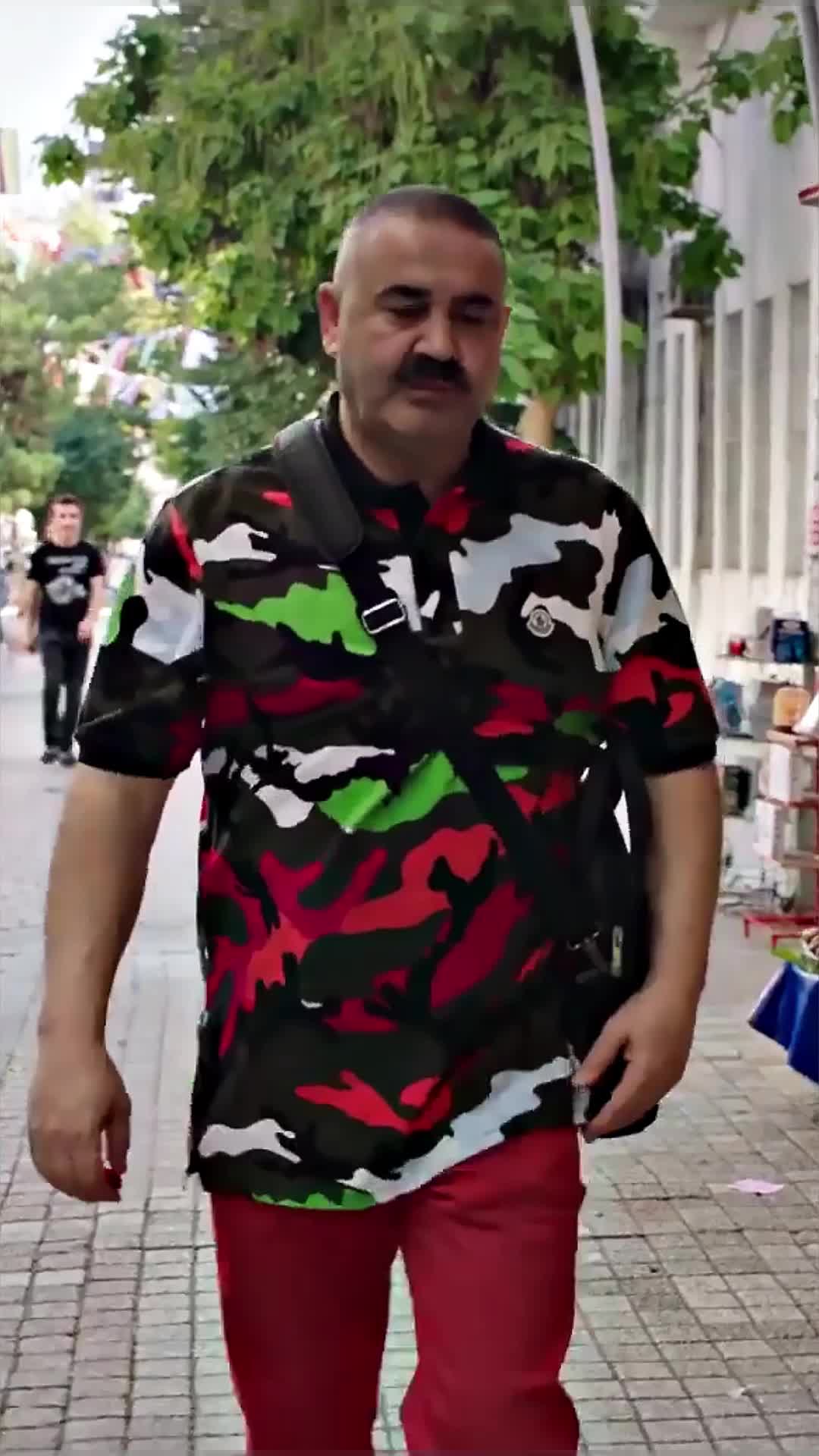 @ByCrombeR