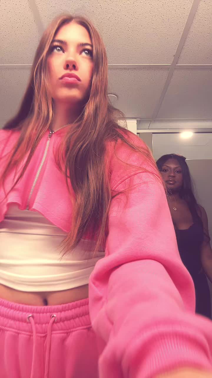 @taylynfr