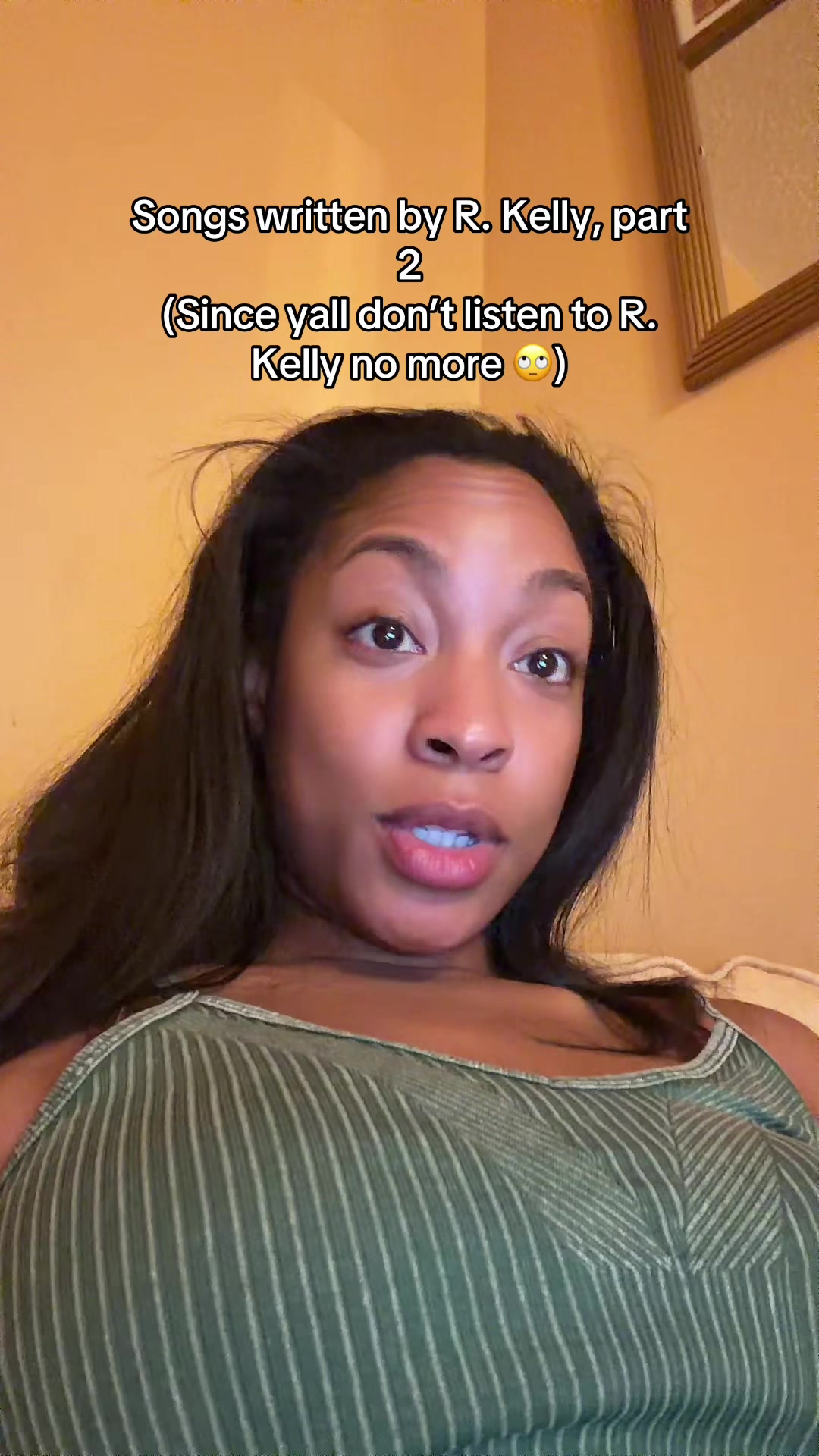 @AshMona
