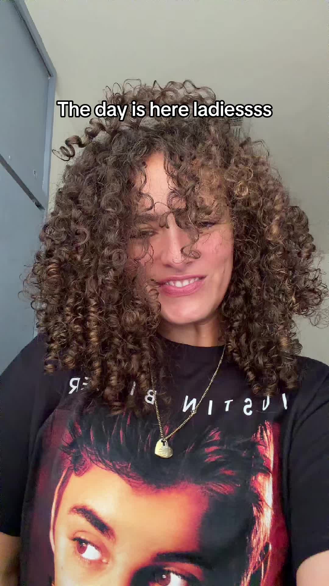 @VALENTINA💜