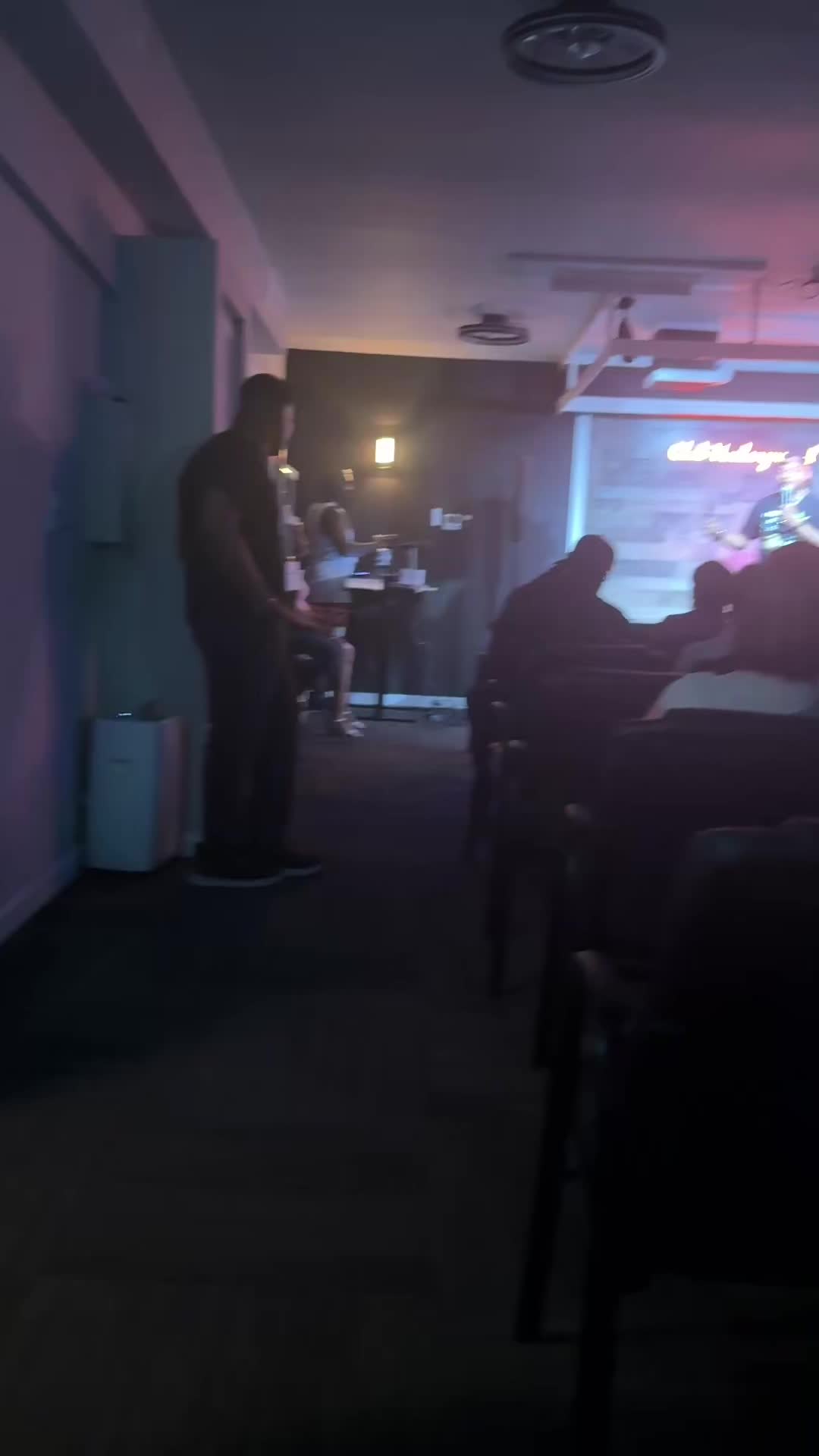 @comedian DatDamnDeeDee
