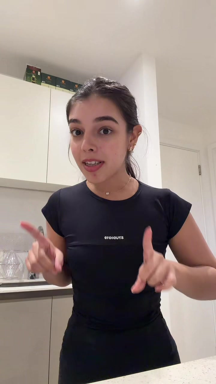 @Larissa María