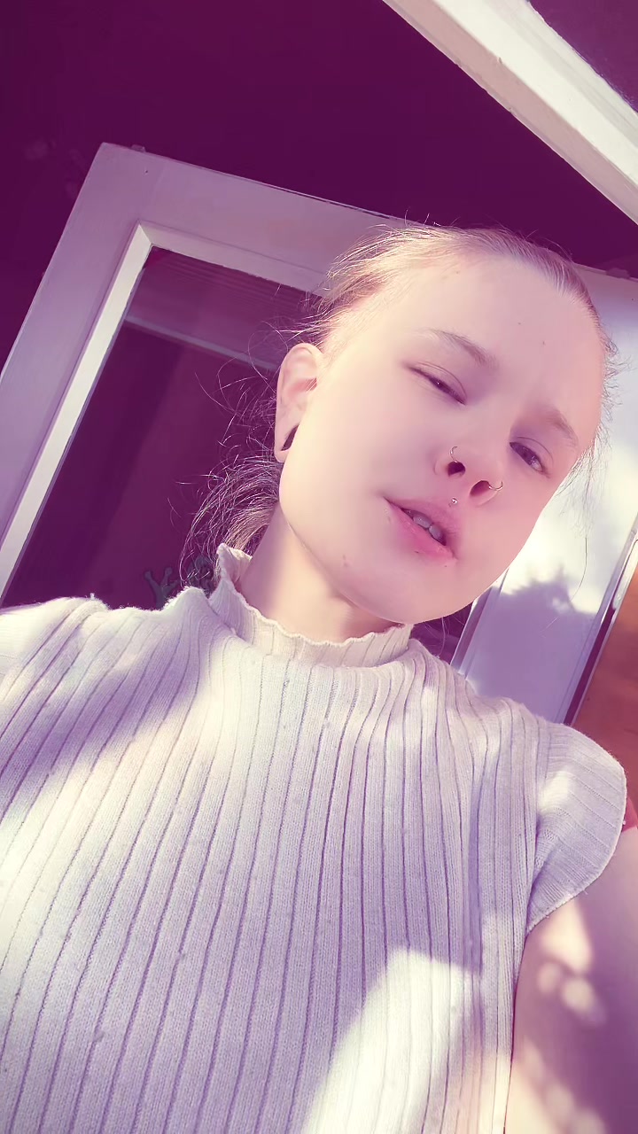 @𝓷𝓮𝓼𝓼𝓼𝓪 :);